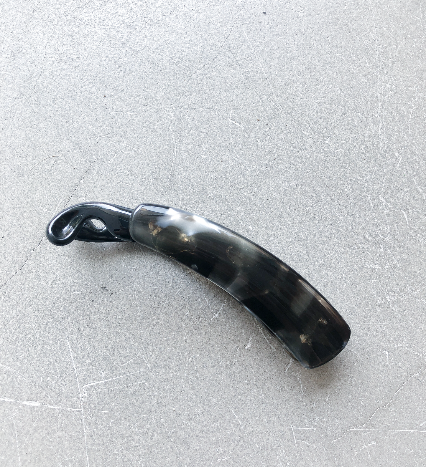 Banana Hair Grip in Amethyst by Veronique