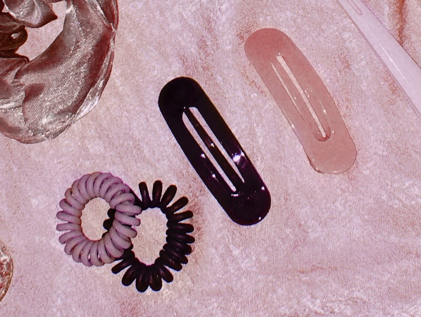 Andie in the Library Bundle by Veronique