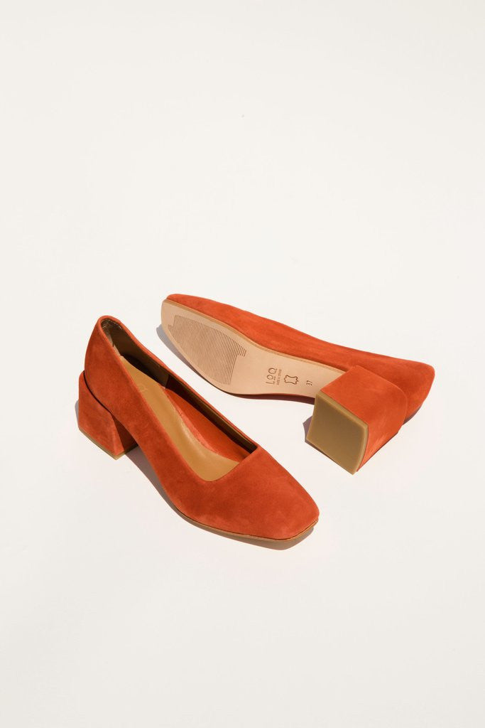 Villa Pump - Rustic - Emporium of the Modern Man
- 2