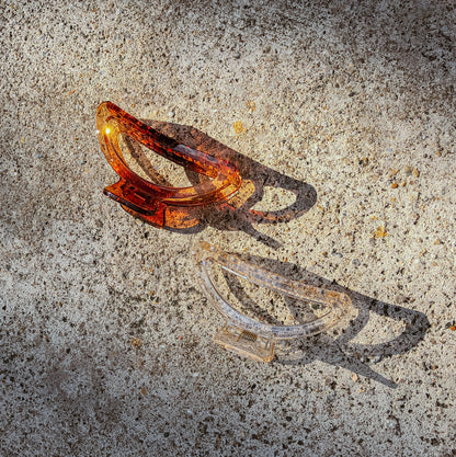 Retro Hemi Hair Claw by Veronique