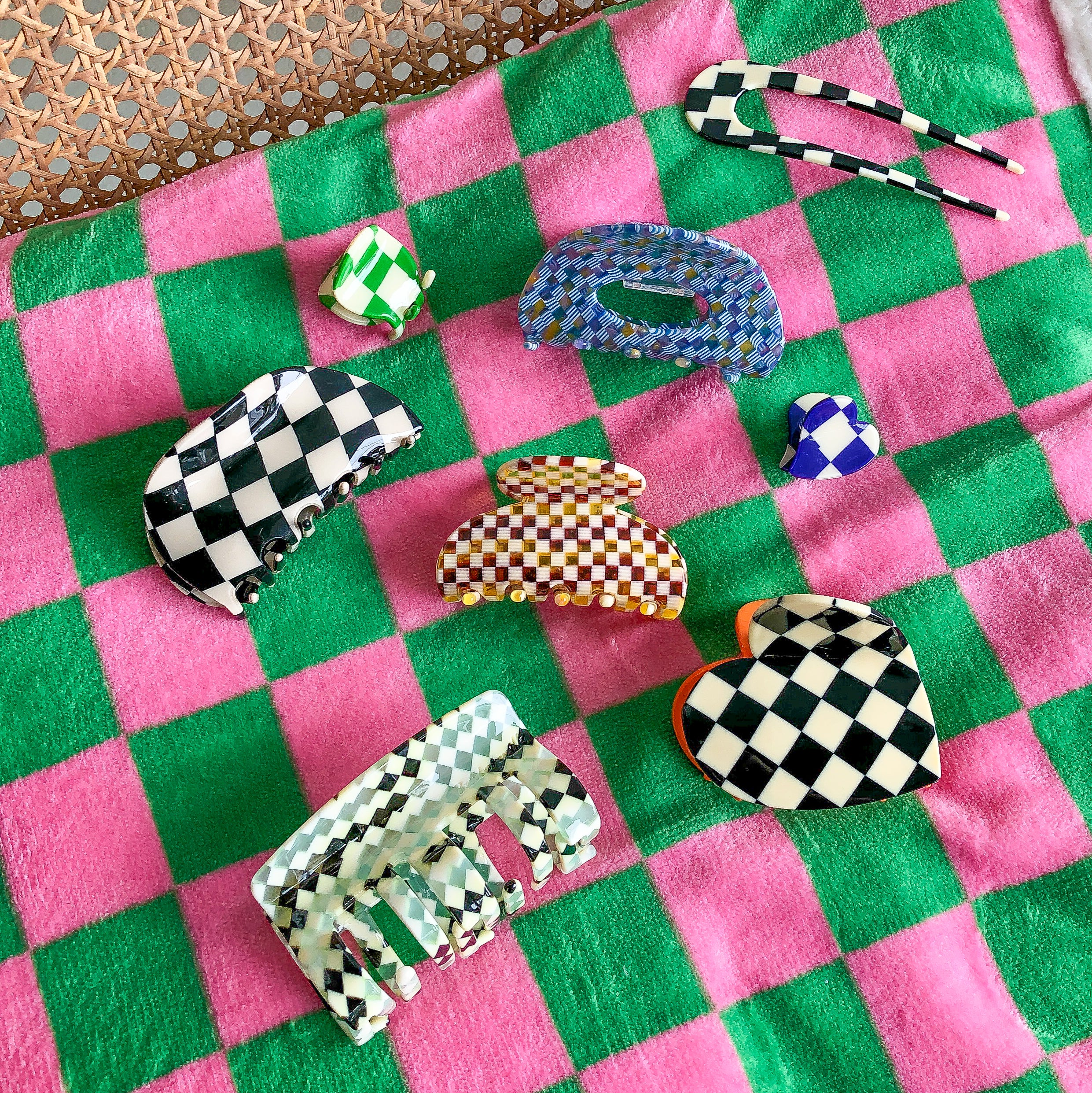 Checkered Round Mini Clip  by Veronique