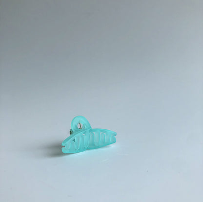 Mini Loop Hair Claw in Turquoise by Veronique