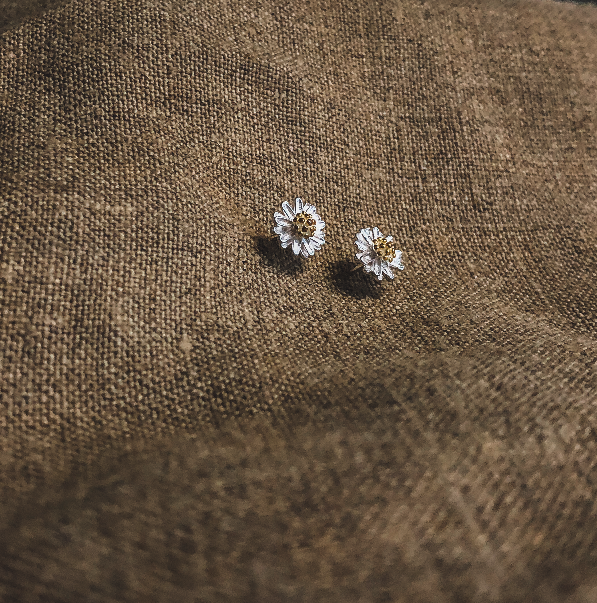 Daisy Stud Earrings by Veronique 925