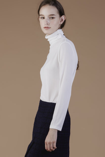 Gentle Pleats Turtle Neck Top #01 - Emporium of the Modern Man
 - 2