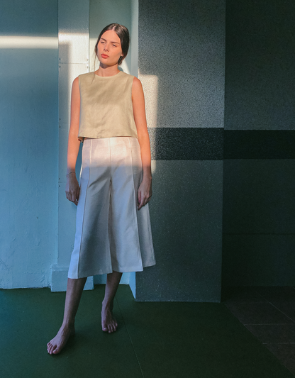 Linen Wide-Legged Pants by Ultramarine Studio