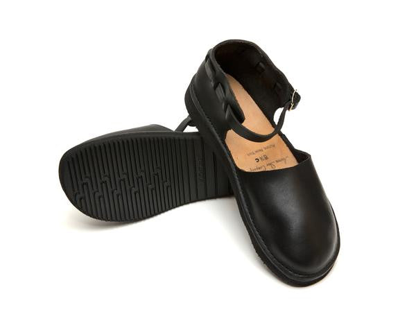 Aurora Shoe Co. - Women's Chinese (Black)